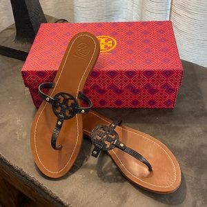 EUC Tory Burch ✨Mini Miller Sandals✨ in Black 🖤